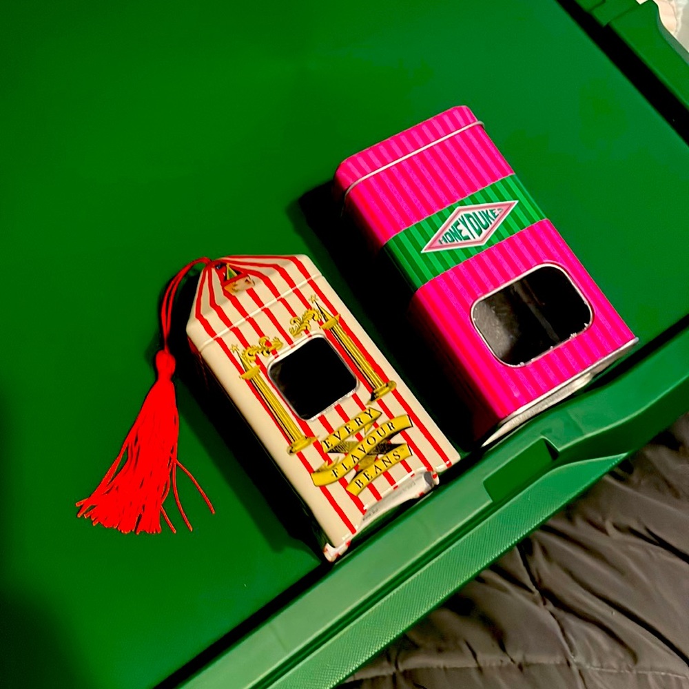 Harry Potter tin candy containers